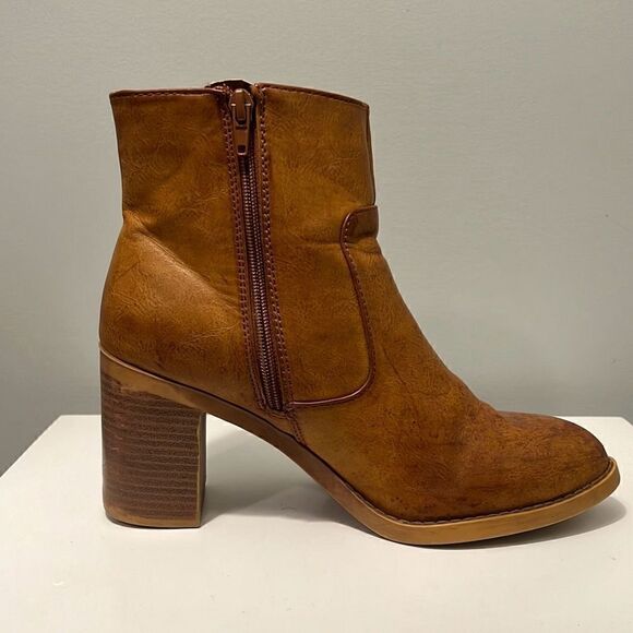 Women's Brown Cognac Western Wedge Heel Ankle Booties - Picture 6 of 9